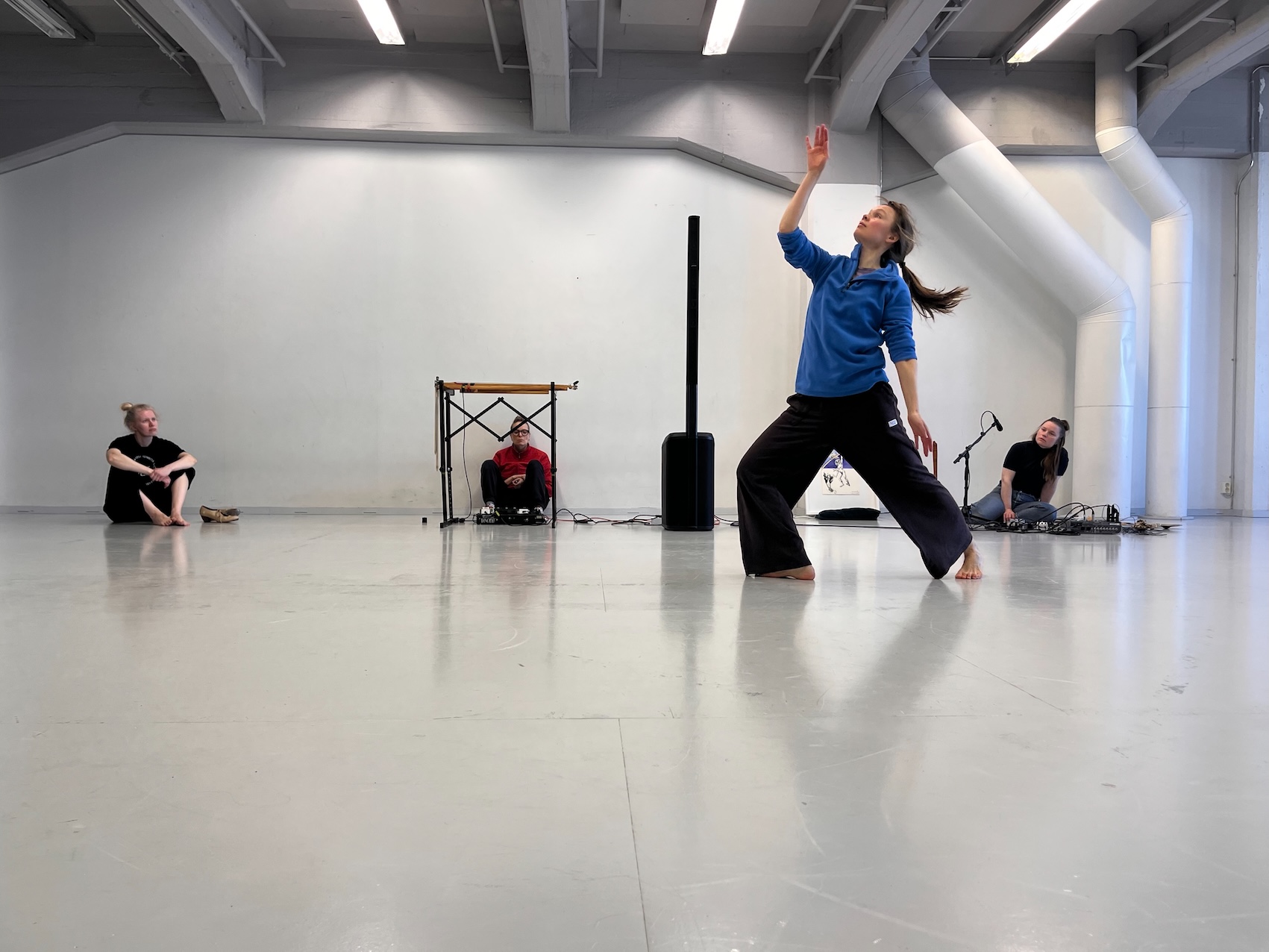 Meri Pajunpää dancing in the working group's demo, 2025.